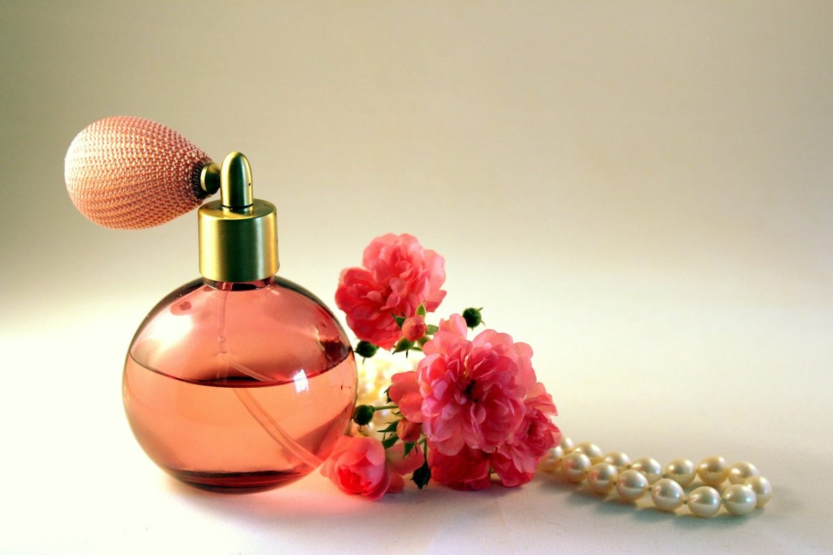 Wody perfumowane dla kobiet: Dodaj nutkę luksusu do swojego codziennego stylu